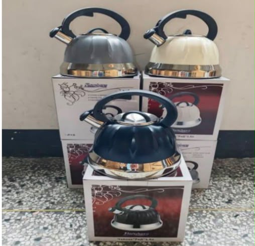 Enamel Finish Whistling Kettle 3.5l